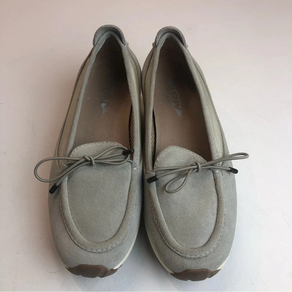 MBT Taupe Gray Suede Slip On Performance Loafers Size 4-4.5 - Picture 2 of 7